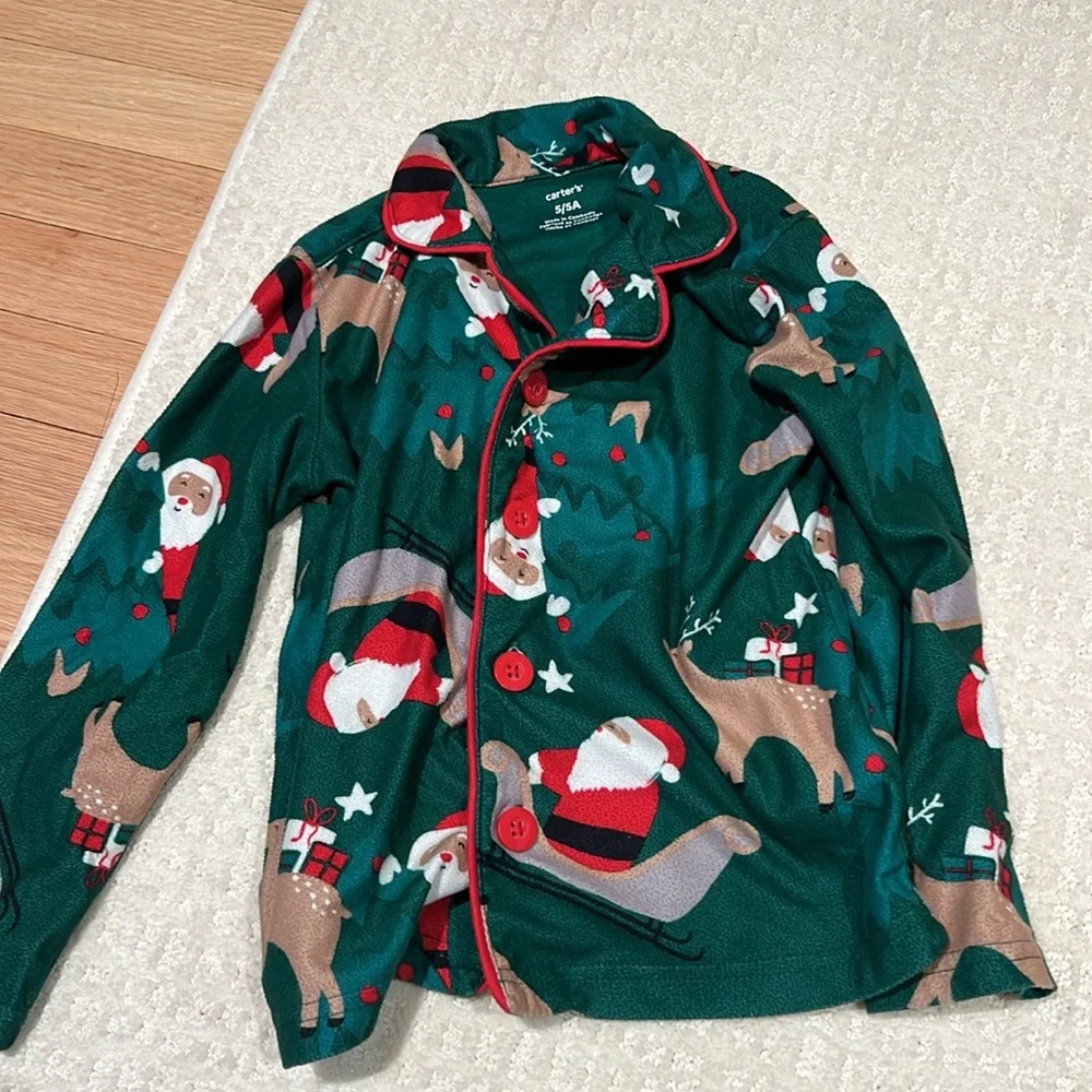 Carters 5 toddler boy or girl Christmas pajamas Santa and reindeer EUC